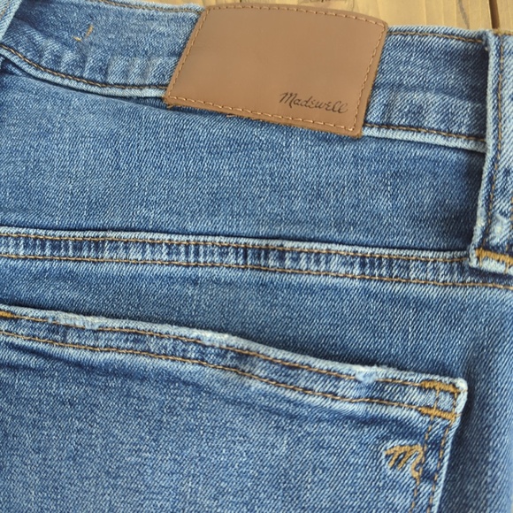 Madewell 10” High Rise Skinny Button Fly Jeans - Picture 13 of 13